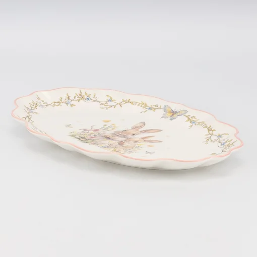 Блюдо "Пара кроликів у квітковому полі", біле, 33*20 см, кераміка